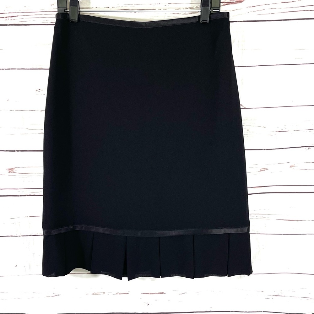 Joseph Ribkoff Womens Pencil Skirt Size 8 Black Pleated Hem Lined.